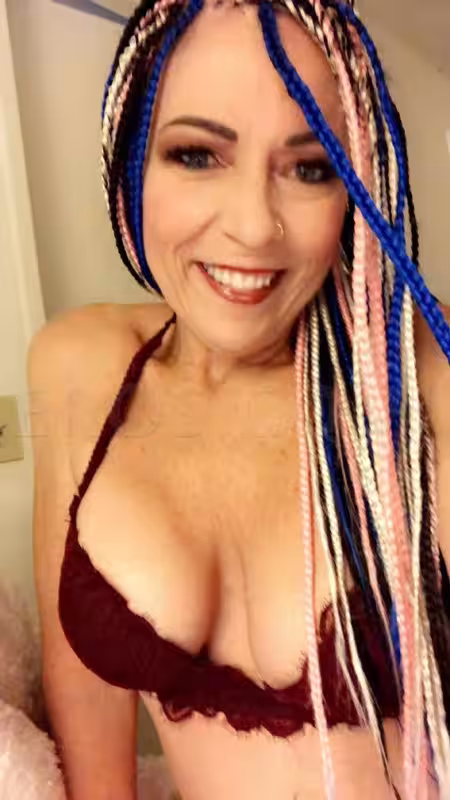 Mariah - Escort/Massage in Anaheim, CA