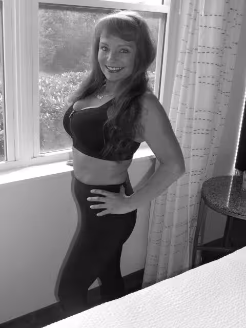 Queeny Luv / Krystal