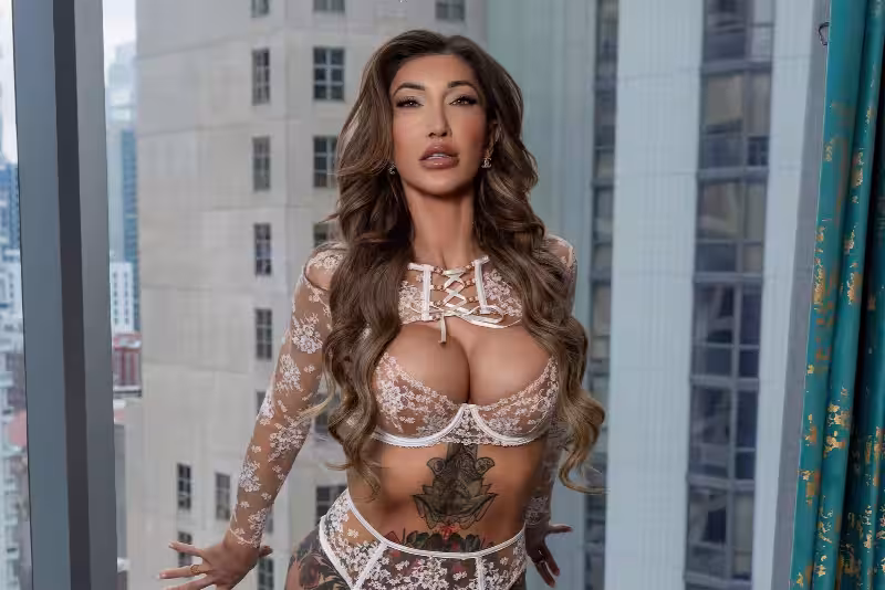 Escort Luciana Virelli in Chicago, IL