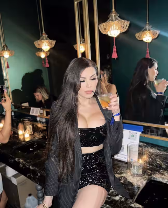 TS Val - Escort/S&M in Chicago, IL