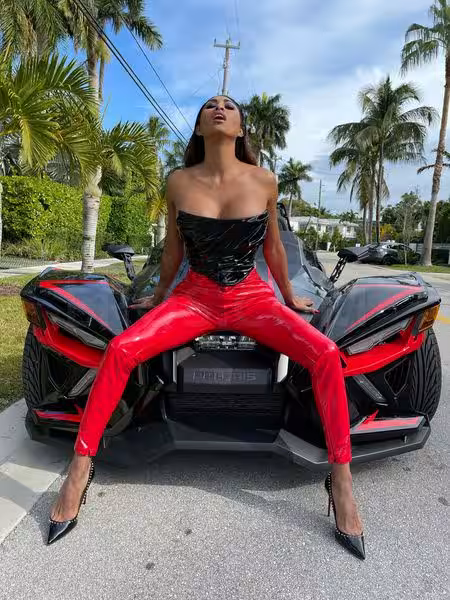 TS Jessica and TS Rebekka