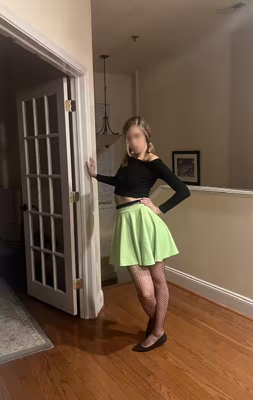 Valentina - Escort in Chicago, IL