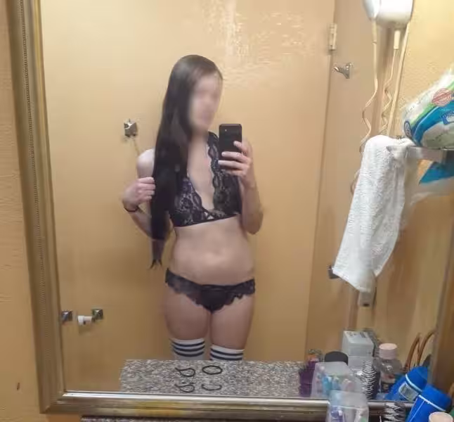 Leigh - Escort in Cincinnati, OH