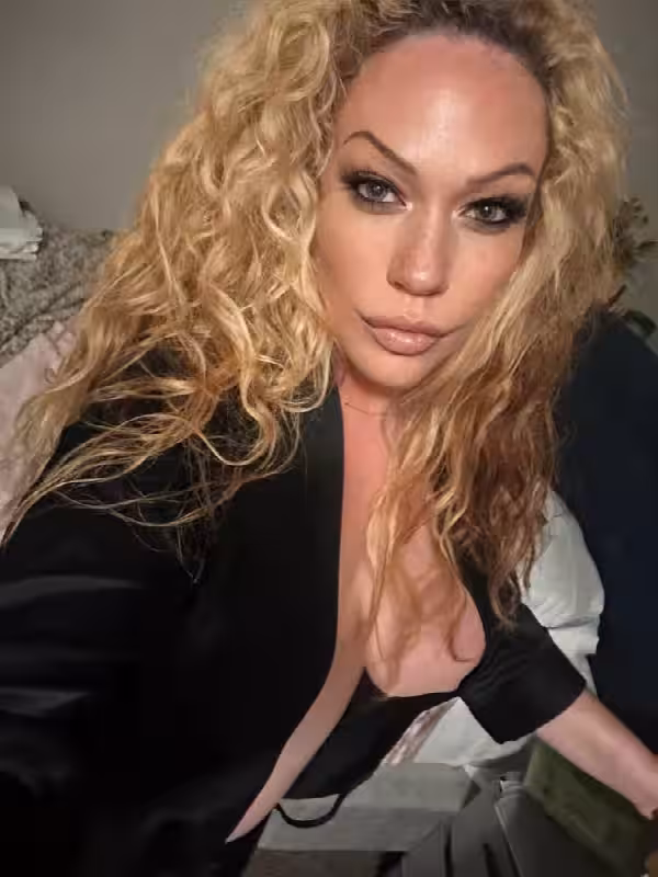 Kat Riley - Escort in Kansas City, MO