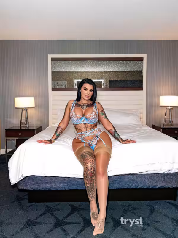 Escort/Massage Ellie Alexandra in Kansas City, MO