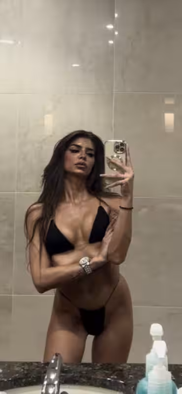 Escort Savanna in Los Angeles, CA