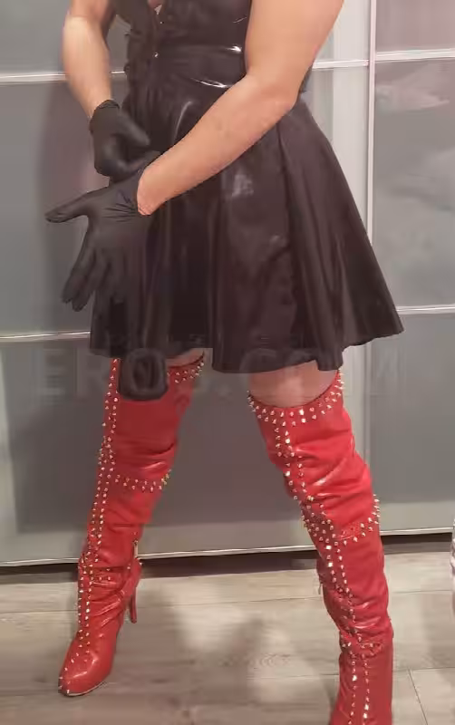 Mistress Marina - S&M in Miami, FL