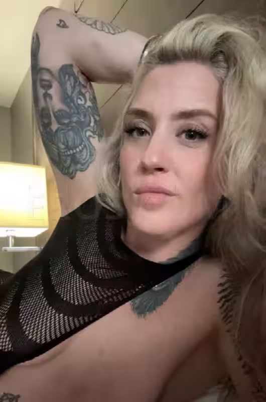 Escort/S&M Harper Turner Banks in Minneapolis, MN