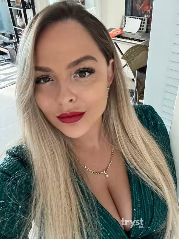 Escort/Massage Elisa in Naples, FL