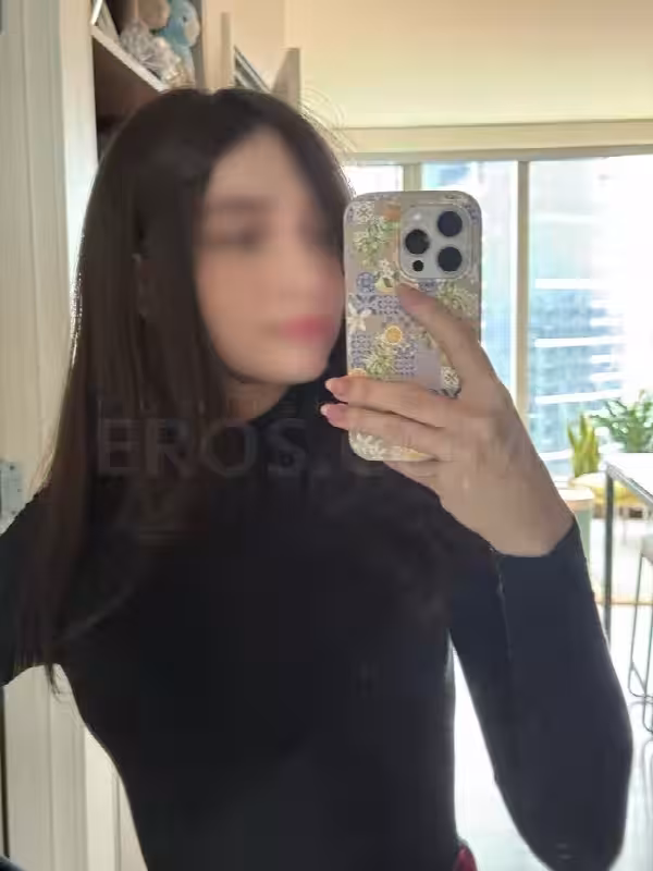 Alisa Serova - Escort in Seattle, WA
