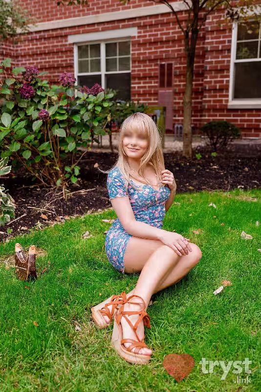 Erica Lev and Barbara Costa