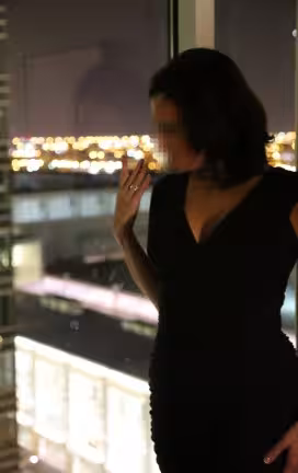 Escort | Chicago | Heather Devine