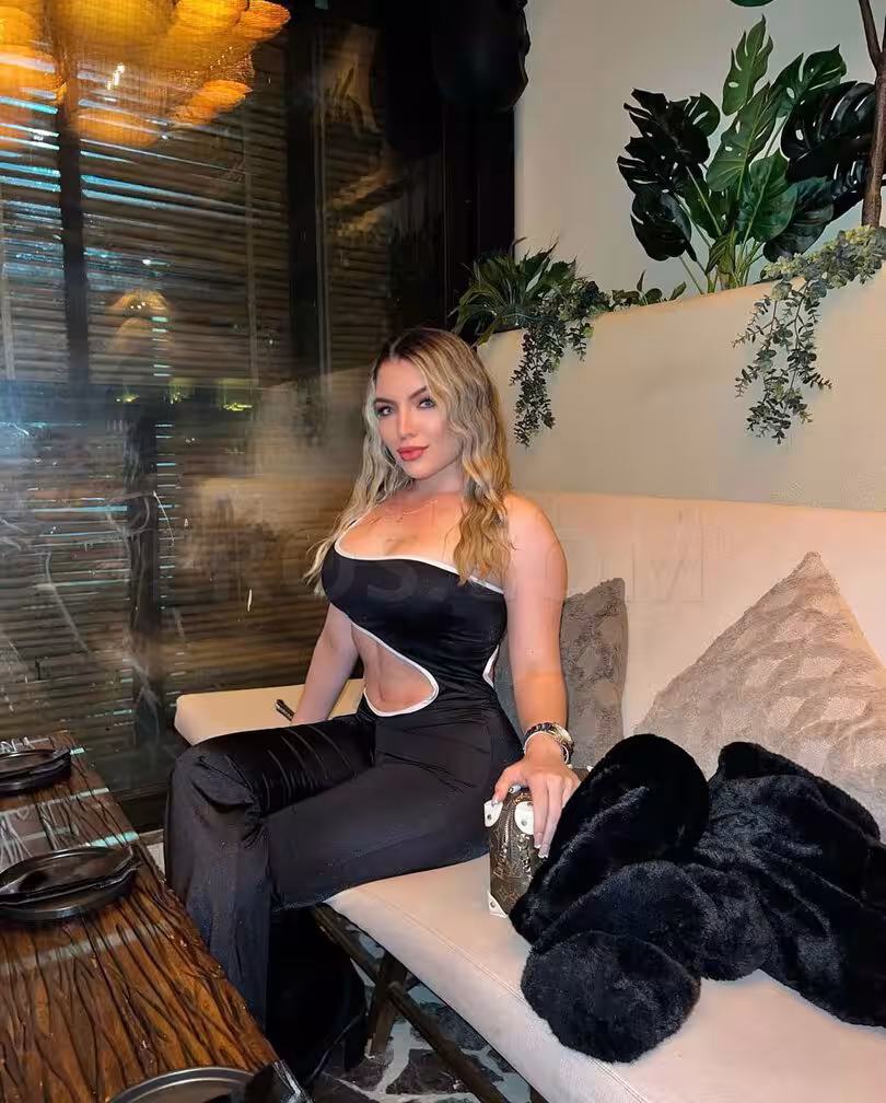 Daniela | Raleigh | 305-360-3496 | Escort