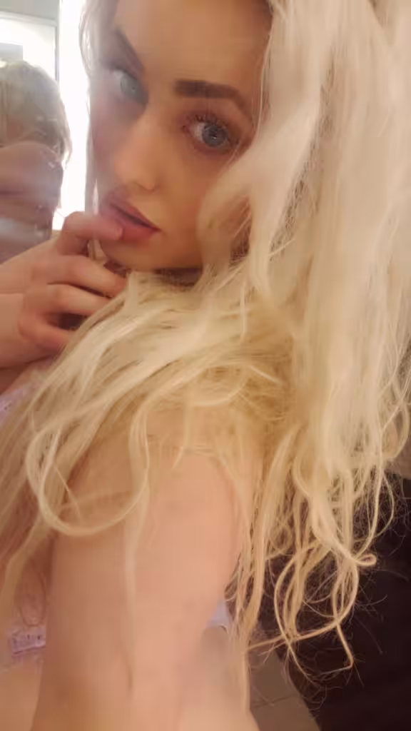 407-900-6822 | Escort | Orlando | Kora Bella | Shelly Sinclair