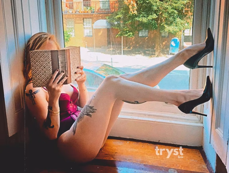 Baltimore | Daphne | 443-360-0052 | Escort