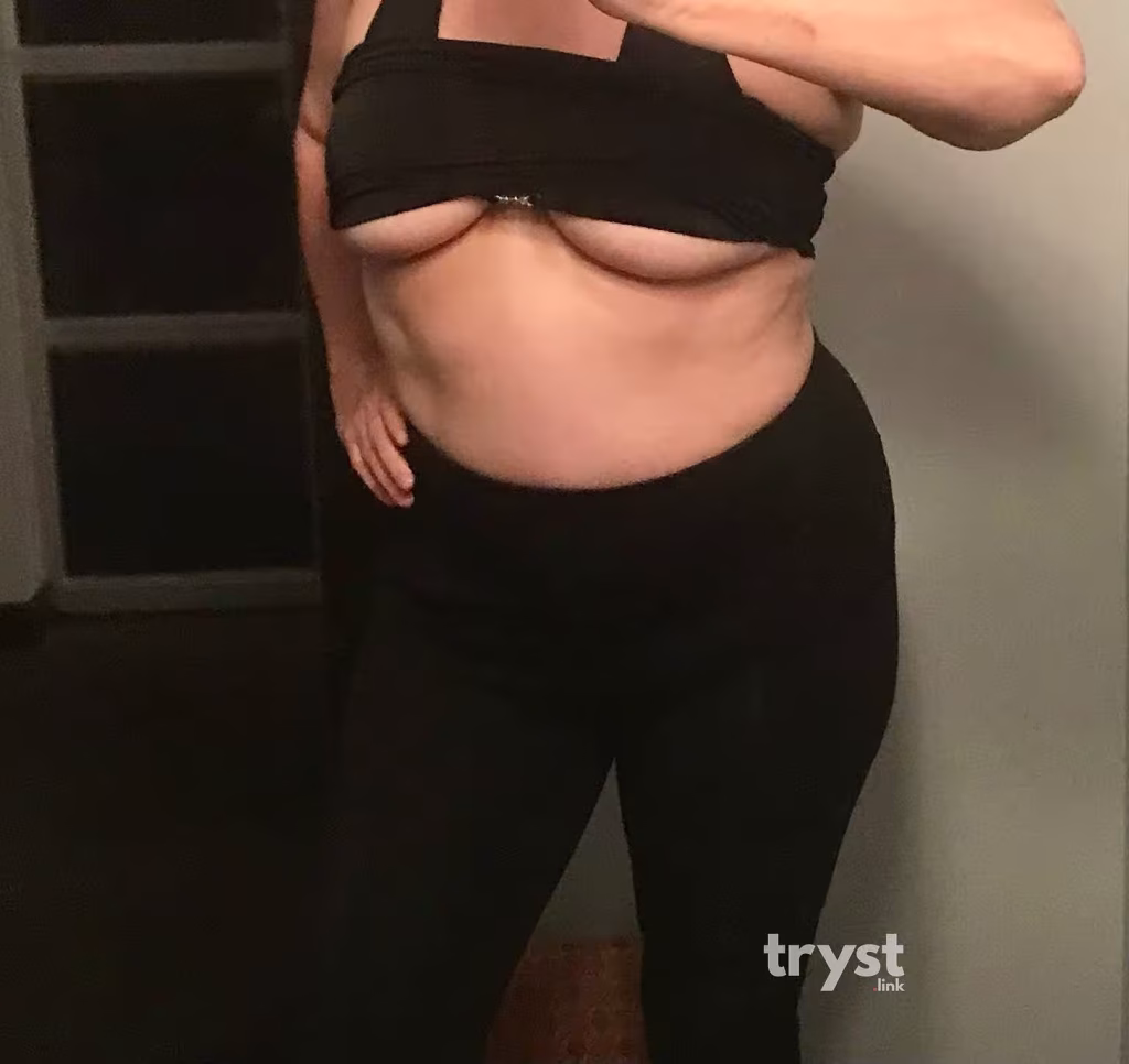 Kansas City | 816-446-5300 | Christina | Escort