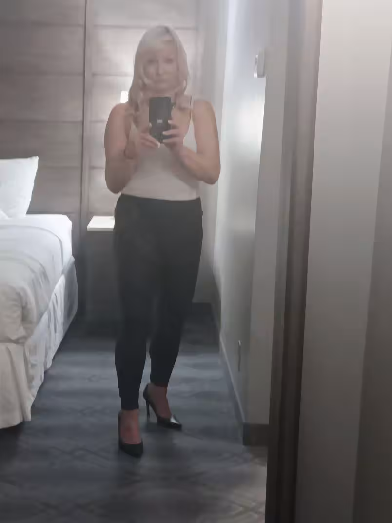 Escort | Minneapolis | 651-391-6756 | Laura Lux