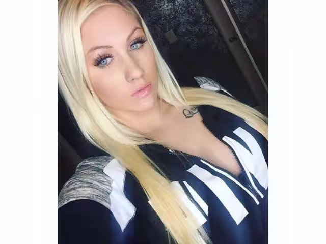 Kaylee | Las Vegas | 702-815-8322 | Massage