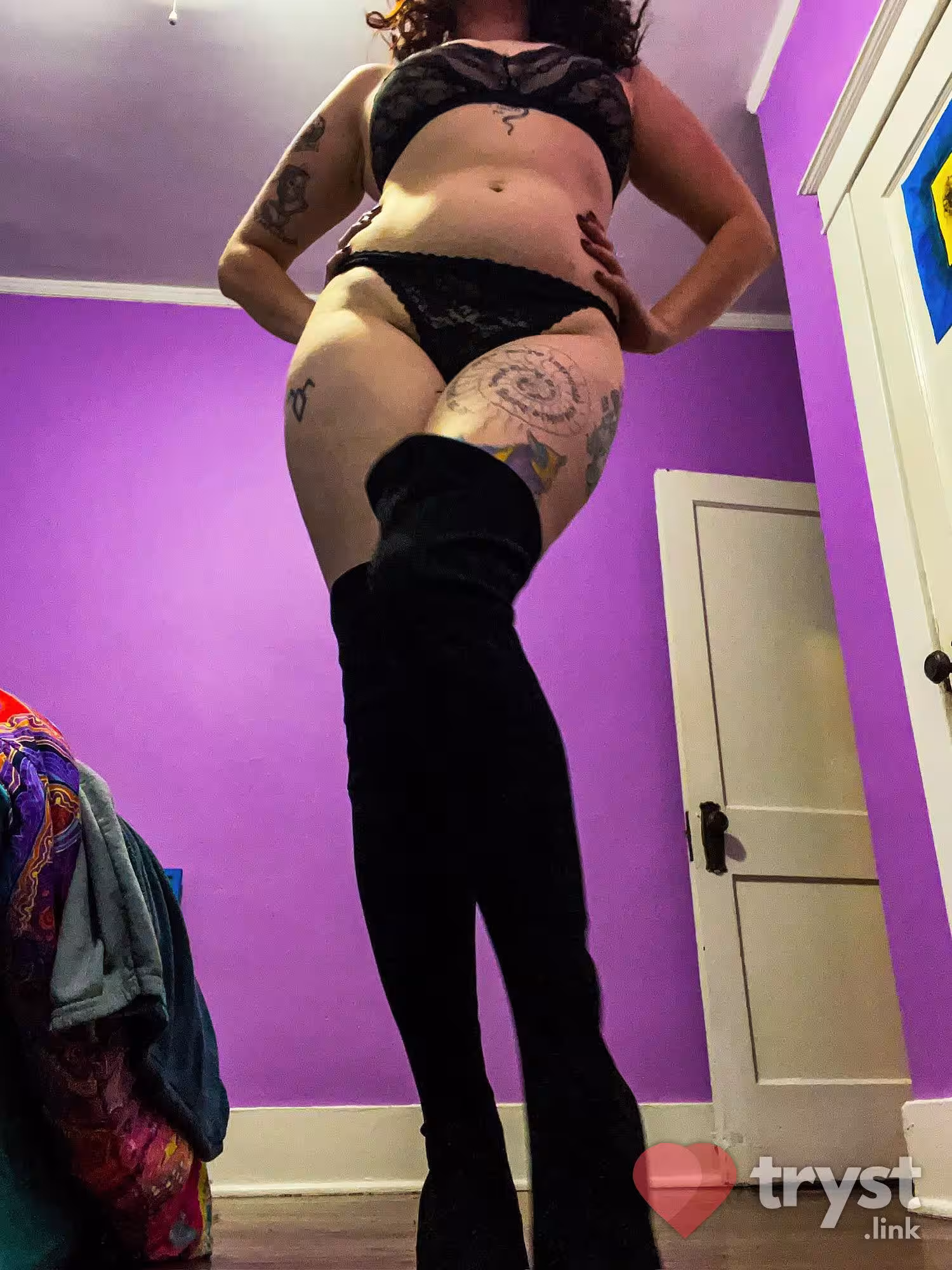 Memphis | Escort | Eliza Claire