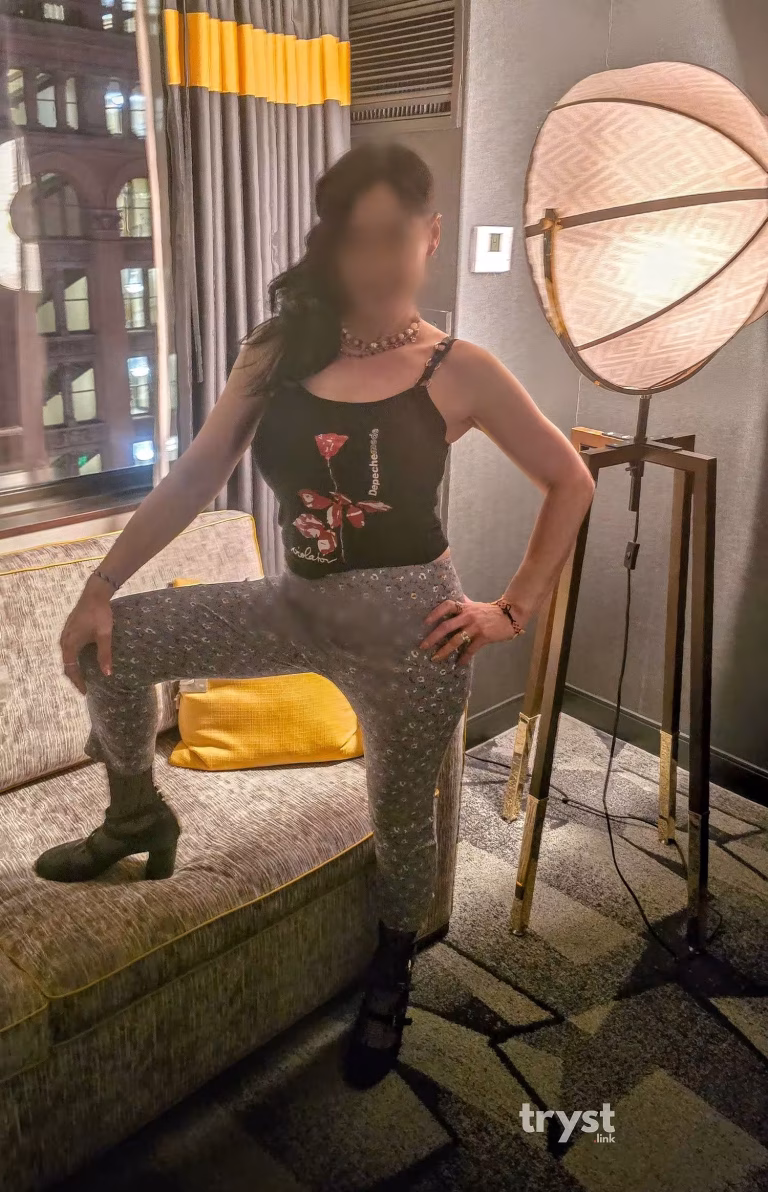 414-522-9257 | Escort | Milwaukee | Rylee Raven