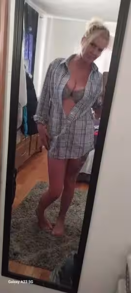 Ashley | 401-771-6340 | Escort | Providence