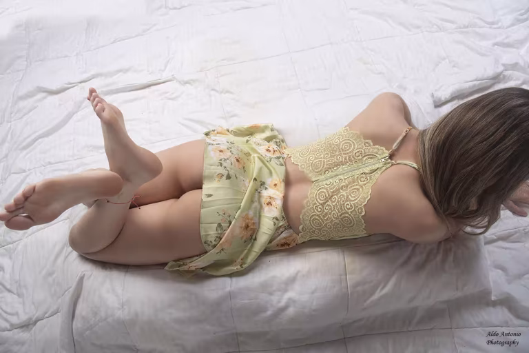 Carla May | Escort | Edison