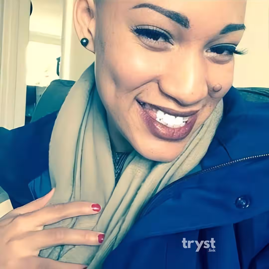 Roxie Panda | Vessyl | Cincinnati | 313-952-4281 | Escort