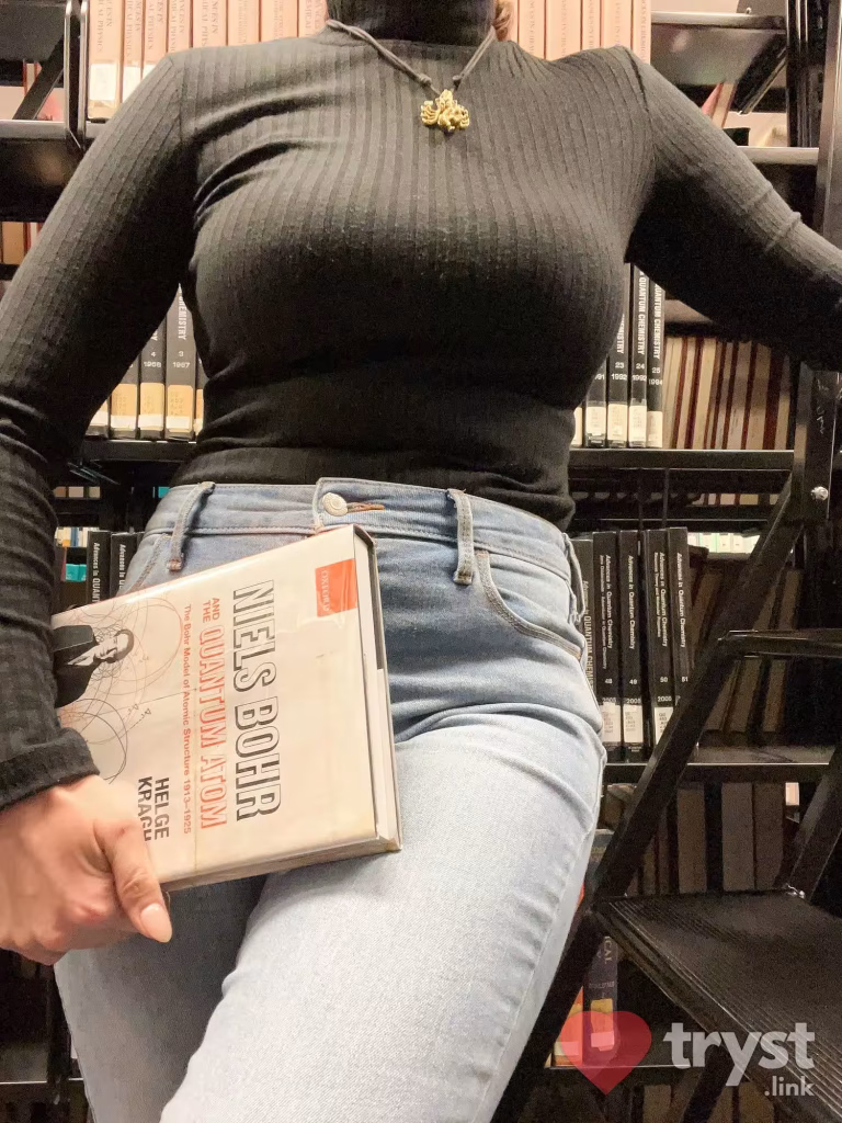 Chicago | Escort | Eliza Claire