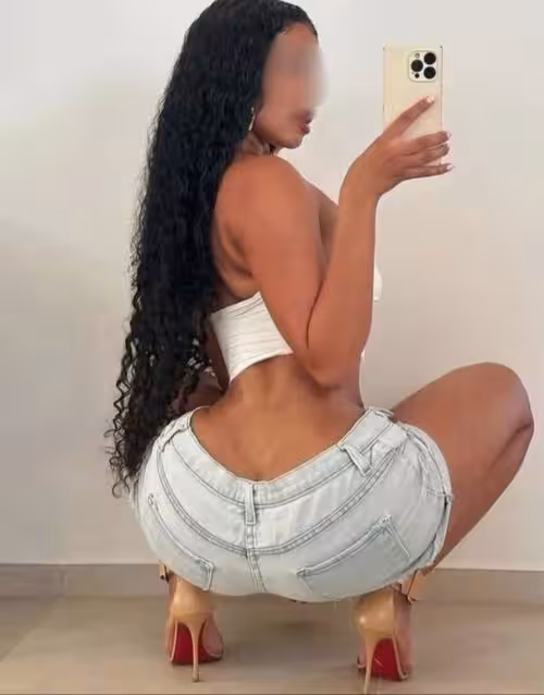 617-549-6406 | Chicago | Escort | Cici Cinn